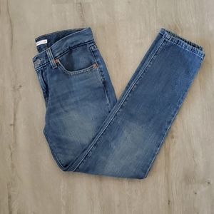 Levi's Women's Boyfriend Medium Wash Jeans